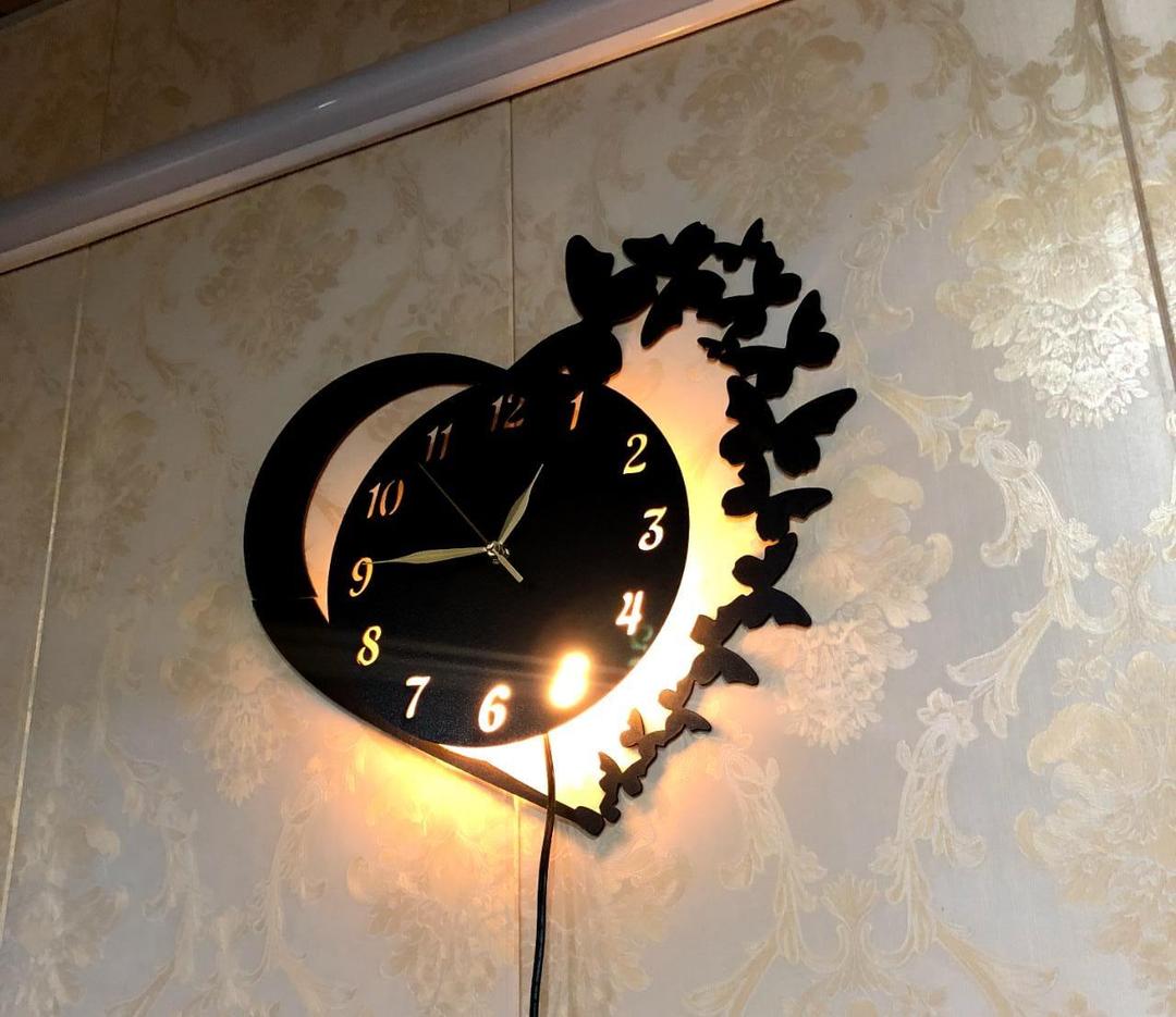 Heart Wooden Wall Clock With Premium Light